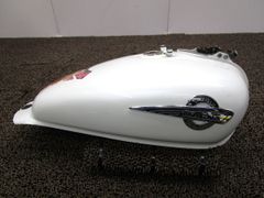 ホンダ ホーネット250 スペシャルカラー ホワイトメタリック タンク他