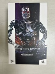 ホットトイズ ターミネーター：新起動 ジェニシス エンドスケルトン 1