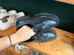 COS ドビ シューズ ブラック 240のサムネイル