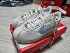 新品正規品 NIKE ナイキ コルテッツ スニーカー 230 DZ2795-100のサムネイル