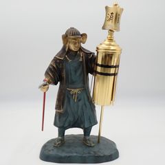 『希少美品』警察大学校記念機動隊員 大盾置物大理石台座重さ693㌘非売品グッズ 希少.必見『警察大学校記念』プレート付大盾機動隊員 フィギュア