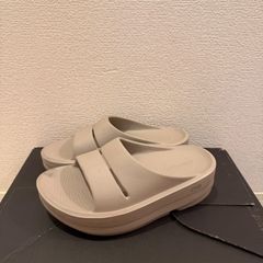 OOFOS OOmega Nomad 24cm グレージュ 厚底 - メルカリ