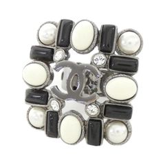 【5/20まで】Chloe クロエ antique pearls リング 52 5/20まで】Chloe クロエ antique pearls リング 52 - メルカリ