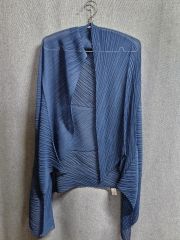1989 ISSEY MIYAKE 筆タグ 燕尾プリーツトップス - メルカリ