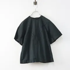 ビューティフルピープル beautiful people  刺繍 ショートスリーブブラウス 34 ブラック／トップス 半袖 花柄【2400015014968】のサムネイル