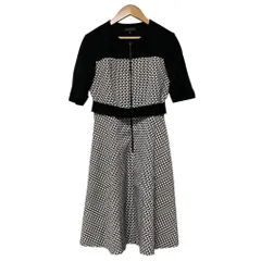 美品 ADOLFO DOMINGUEZ アドルフォドミンゲス ベルテッドフロントジップワンピース サイズ36 ブラック×ホワイト レディース 古着 中古 USEDのサムネイル