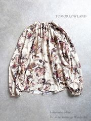美品✨TOMORROWLANDパピヨンフラワープリント ブラウス - メルカリ
