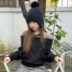 ボンボン イヤーフラップ ビーニーのサムネイル
