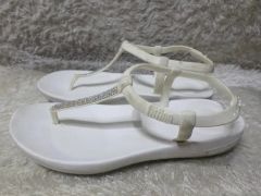 ✨️新品未使用✨️Clarks スポーツサンダル サンド 24cm - メルカリ