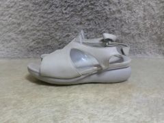 未使用級✨️ 厚底 6cm CAMPER 38オープンテウ ブラックサンダル