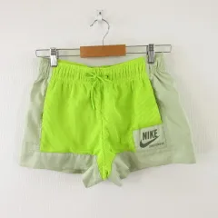 ナイキ NIKE スポーツウェア ショートパンツ ロゴ 緑 S *A901