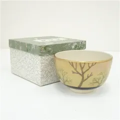 京焼　川添寿楽造　金彩色絵草花茶碗（紙箱）  茶道 抹茶 おしゃれ 抹茶茶碗 抹茶碗 和食器 レトロ 茶器 骨董 茶わん 茶会 茶の湯