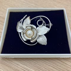 本真珠保証書付】伊勢志摩 三洋真珠 アコヤ パール ブローチ 薔薇