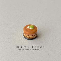フェーヴ　ミニケーキ　スイーツの味わい　フランス　フェーブ　ミニチュア陶器　m-4263