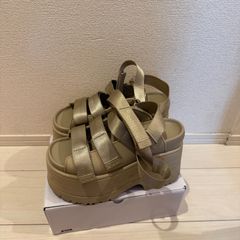 アグ UGG ゴールデンライズ サンダル ホワイト 24cm（付属ストラップ付