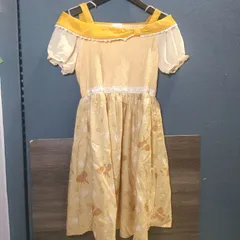 ⑱【美品・中古】axes femme アクシーズ ファム 美女と野獣 イエロー ワンピース コスプレ 女児 ディズニー 遊園地 ドレス フリル 黄色 レース キッズ オフショルダー 半袖 夢の国 130 140のサムネイル