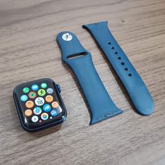 Apple Watch S6 40mm GPS 青 中古 - メルカリ