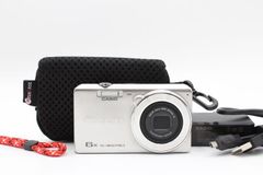 ジャンク扱】CASIO EXILIM EX-Z100 本体 専用ケース付 - メルカリ