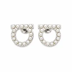【ギフト対応可】フェラガモ FERRAGAMO ピアス Gancini Stud Pearls Earrings ガンチーニ パール シルバー レディース ファッション アクセサリー ジュエリー 人気 ブランド おしゃれ 誕生日 プレゼント ギフト 送料無料のサムネイル