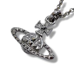 Y607-330 Vivienne Westwood オーブ ネックレス - メルカリ