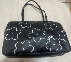 ドゥーズィエムクラス【GOOD GRIEF!/グッド グリーフ】SMILEポーチ