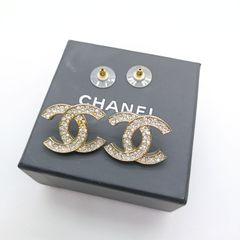 CHANEL】【超美品】【箱袋付き】シャネル Cロゴイヤリング ノンホール 