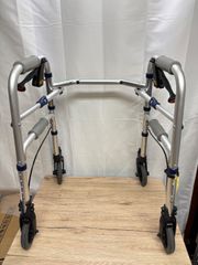 直接引取も可！歩行器 ヌルミ ネオ ottobock 障害児 折りたたみ式