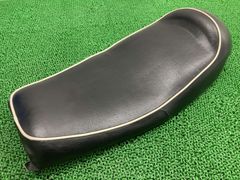 w650 初期型純正シート w400w800 - メルカリ