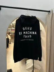 デウス東京 ビックロゴ フードTシャツのサムネイル