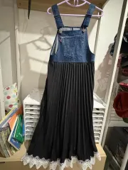 リーバイス リメイク デニム サスペンダー ワンピースのサムネイル