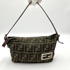 未使用保管品 フェンディ 犬 ドッグ チワワ バッグチャーム ズッカ FF