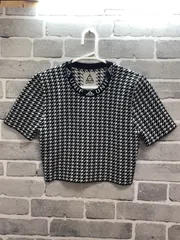 A【A4-89】△ UNIF タグ表記サイズS 半袖ニット　ブラック&ホワイト　千鳥柄のサムネイル