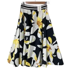未使用 alice+olivia アリスアンドオリビア フラワープリント フレアスカート サイズ2 ネイビー レディース 古着 中古 USEDのサムネイル