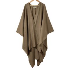 BURBERRY ベージュ ポンチョ ゴールデンウィークセール - メルカリ