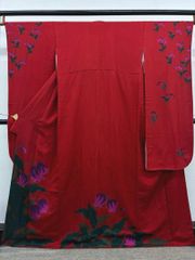 着物 正絹 振袖 作家【斉藤三才】赤色系 薔薇 蝶 金彩 - メルカリ