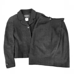 在庫一掃 シャネル セットアップ レディース ジャケット スカート ココマーク ココボタン アパレル 服 CHANEL 36 ブラック 黒 シルバー金具 コットン    春 秋【中古品】のサムネイル