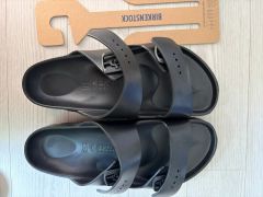 VALENTINO GARAVANI ロックスタッズ サンダル ブラック42 - メルカリ