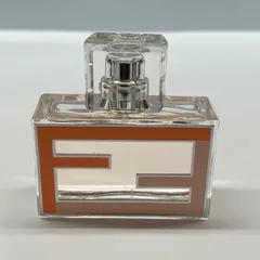 FENDI フェンディ　ブロッサム オードトワレ 30mlのサムネイル