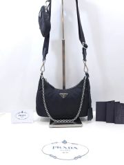 極美品 プラダ ナイロン×レザー 三角プレートロゴ ショルダー バッグ
