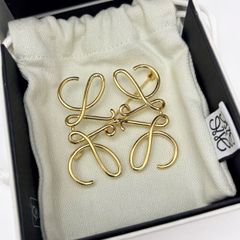 中古】 ロエベ LOEWE ブローチ アナグラム ゴールド レディース 111.25