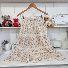 ピンクハウス 生成 ネモフィラ柄 たくし上げリボン使い 綿ローンスカート ピンクハウス 生成 ネモフィラ柄 たくし上げリボン使い 綿ローン