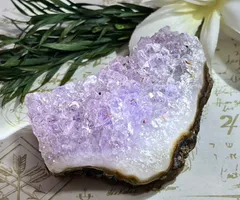 ゲーサイト内包　ウルグアイ産　アメジスト　紫水晶　クラスター　原石のサムネイル