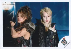 【中古】生写真(STARTO) KAT-TUN・Travis Japan/上田竜也・川島如恵留/横型・上半身/「MOUSE PEACE FES. 2024 1st Bite」グッズオフショット/公式生写真のサムネイル