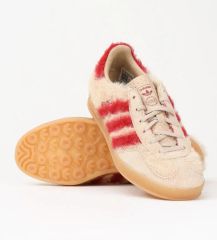SALE✨韓国限定 adidas ガゼル こげ茶 ピンク 23.5 JH5666 - メルカリ