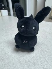 新品未使用】Fragment × Pokémon ピカチュウ キーホルダー - メルカリ