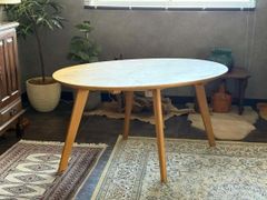 ラウンドテーブル｜ライトグレー｜Φ120cm｜薄塗りモルタル｜ダイニング