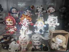 スカルパンダPOPMART SKULLPANDA15周年ぬいぐるみギフトボックス
