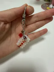 いちごケーキ ビーズ キーホルダー 出品