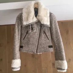美品 BURBERRY BLUE LABEL（バーバリーブルーレーベル）ボア　ライダース　ジャケット38のサムネイル