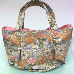かすみ草(ミントグリーン)【チューリップバッグ】ハンドメイド - メルカリ